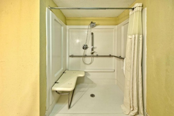 DoubleTree By Hilton Hotel Oak Ridge image 25